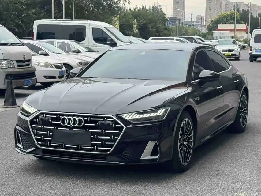 Audi A7L 2024 — Photo 1/9