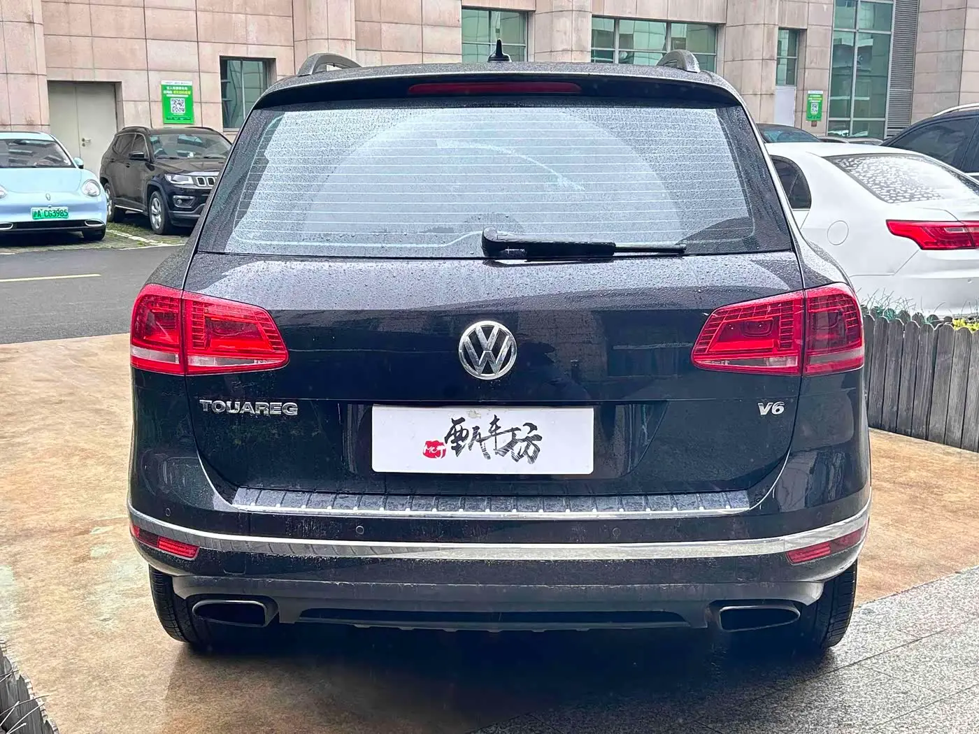 Volkswagen Touareg 2018 — Фото 5/19