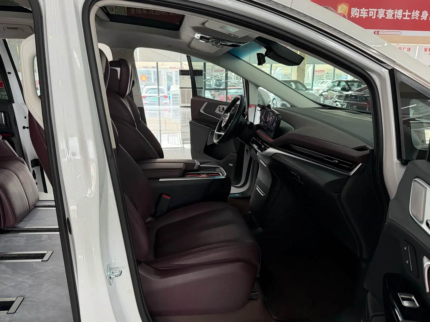Buick Century 2024 — Photo 12/17