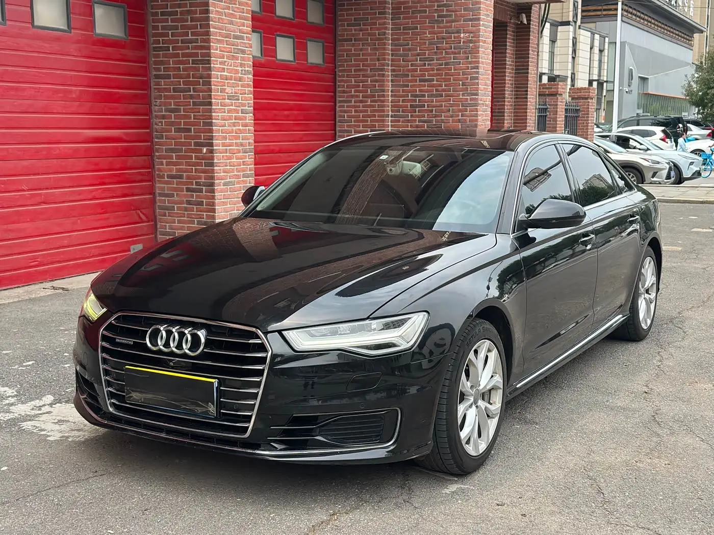 Audi A6L 2016 — Şəkil 1/12