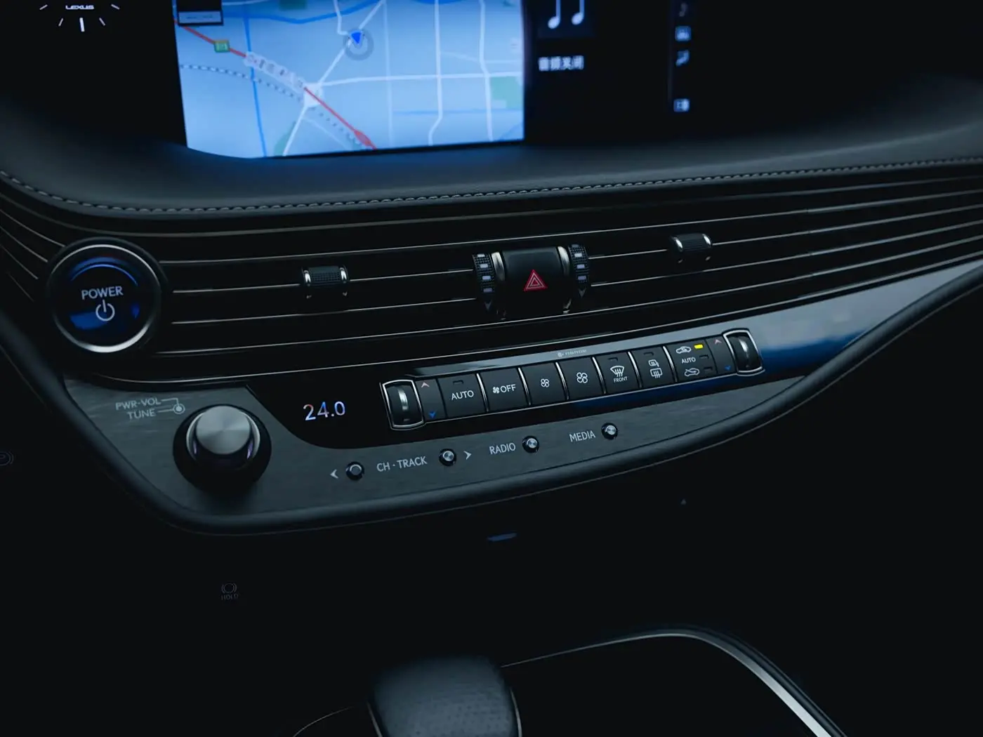 Lexus LS 2018 — Photo 14/20