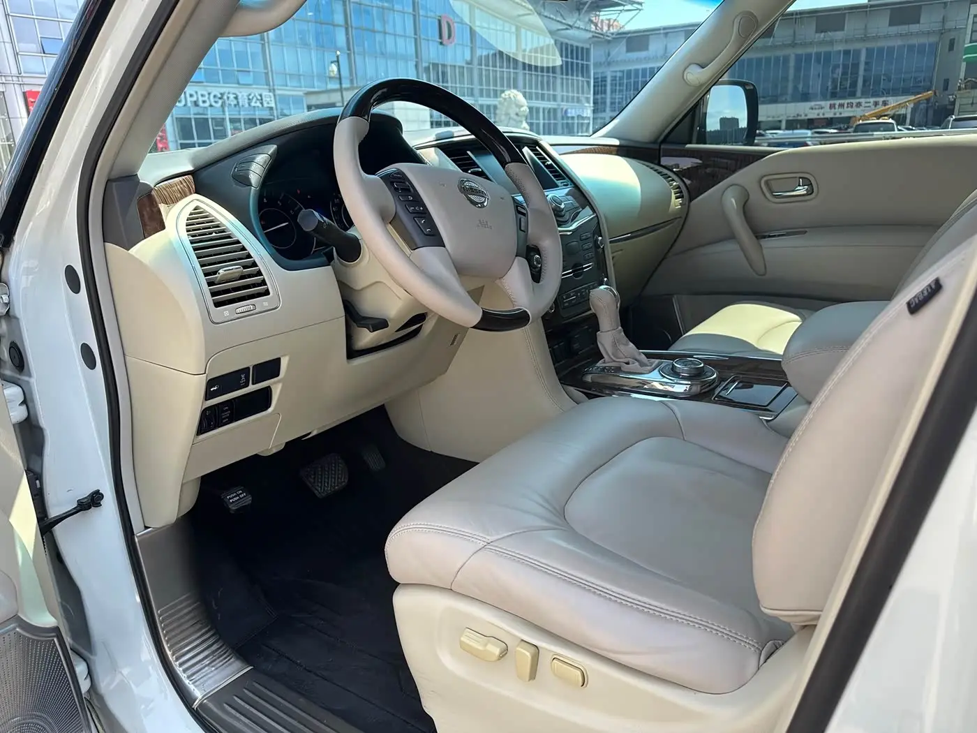 Nissan Patrol 2018 — Şəkil 7/17