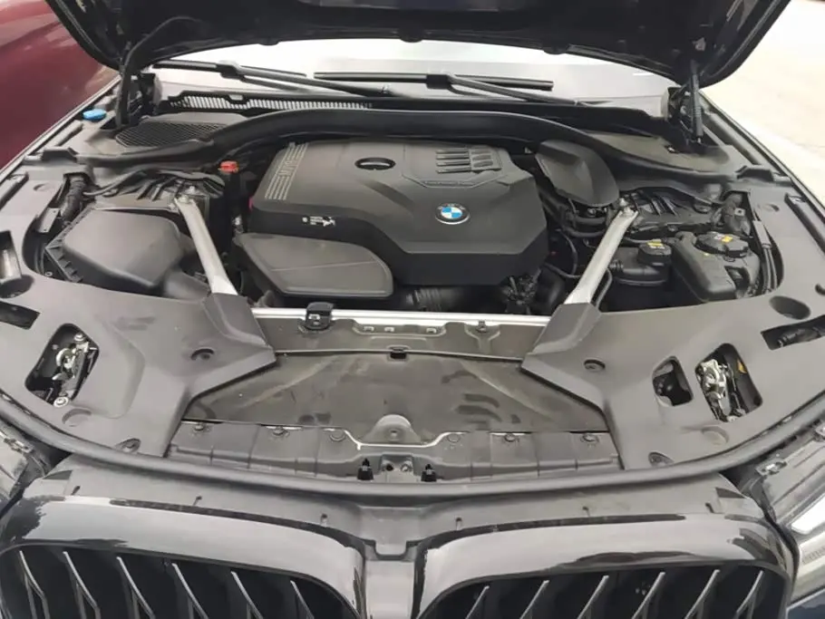 BMW 5 Series 2021 — Photo 10/16