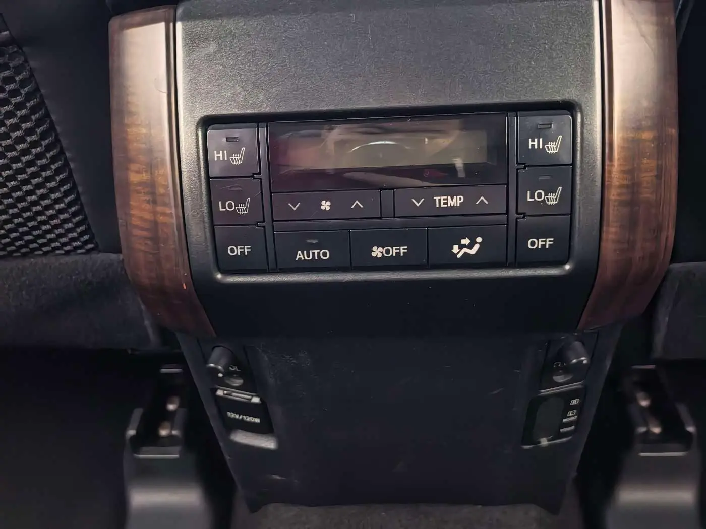 Toyota Prado 2017 — ფოტო 16/20