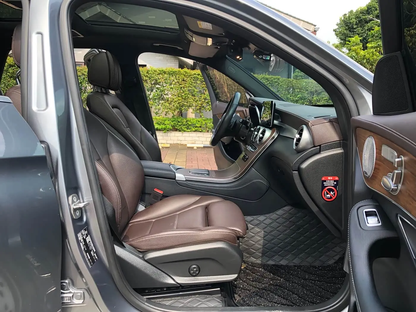 Mercedes-Benz GLC 2021 — ფოტო 15/20