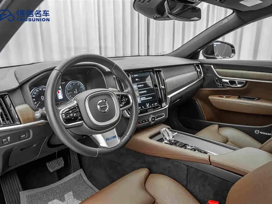 Volvo S90 2021 — Photo 12/20