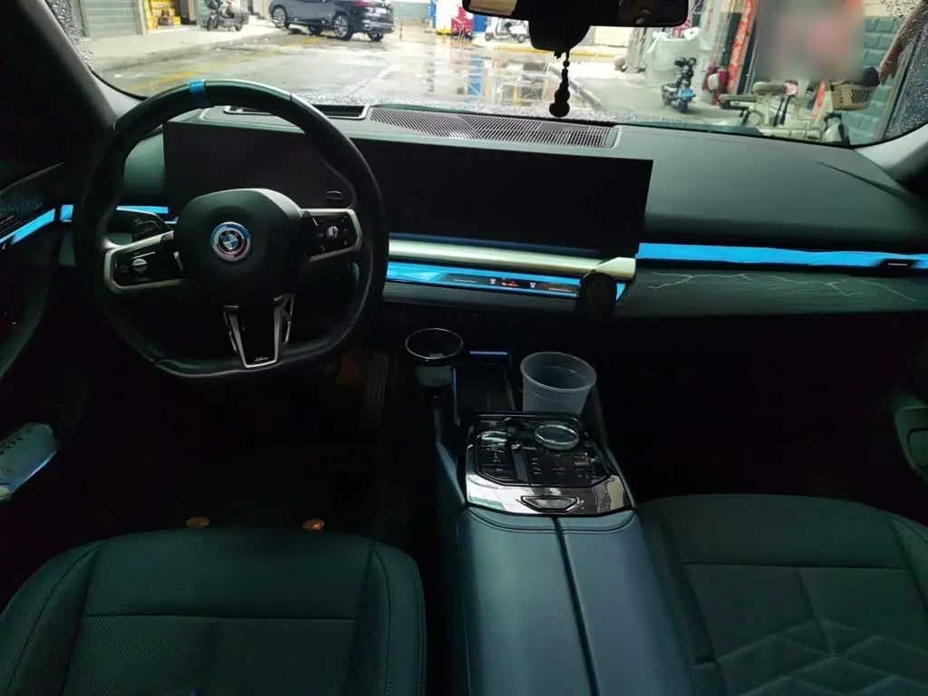 BMW 5 Series 2024 — Photo 5/20