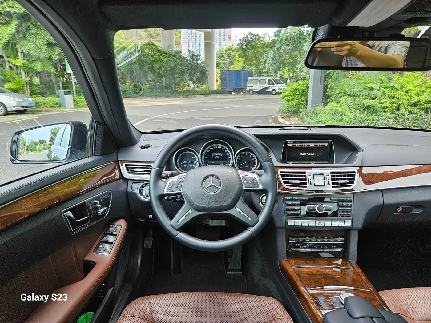 Mercedes-Benz E-Class 2014 — Şəkil 10/19