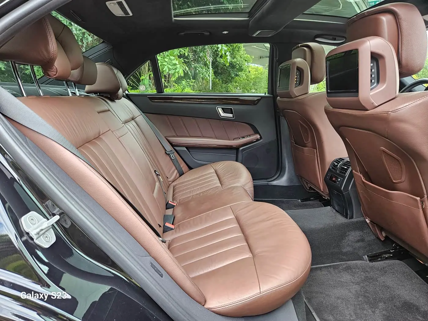 Mercedes-Benz E-Class 2014 — Şəkil 15/19