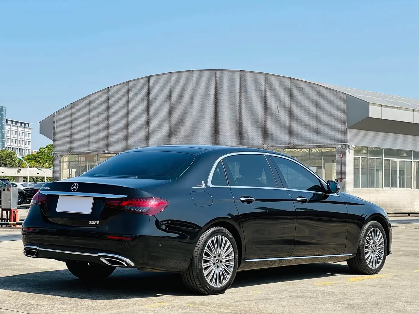 Mercedes-Benz E-Class 2022 — Фото 6/14