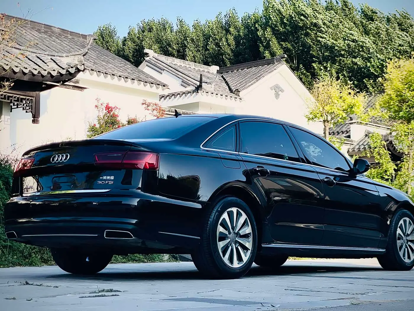 Audi A6L 2016 — Фото 6/19