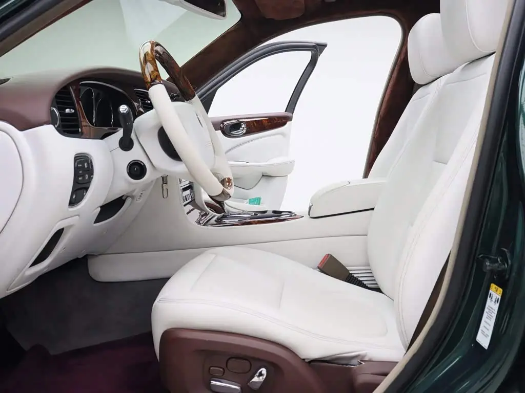 Jaguar XJ 2007 — Şəkil 2/20