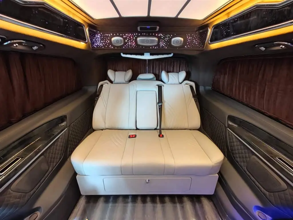 Mercedes-Benz Vito 2023 — Photo 10/20