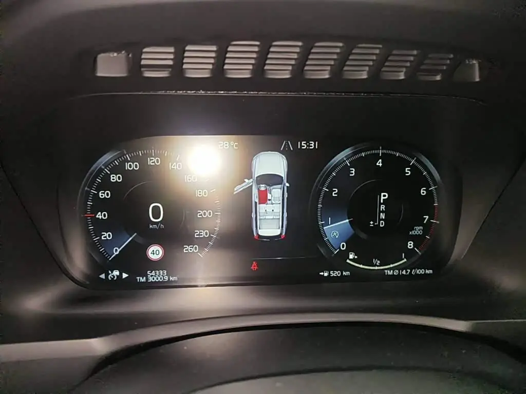 Volvo XC90 2019 — Şəkil 15/15