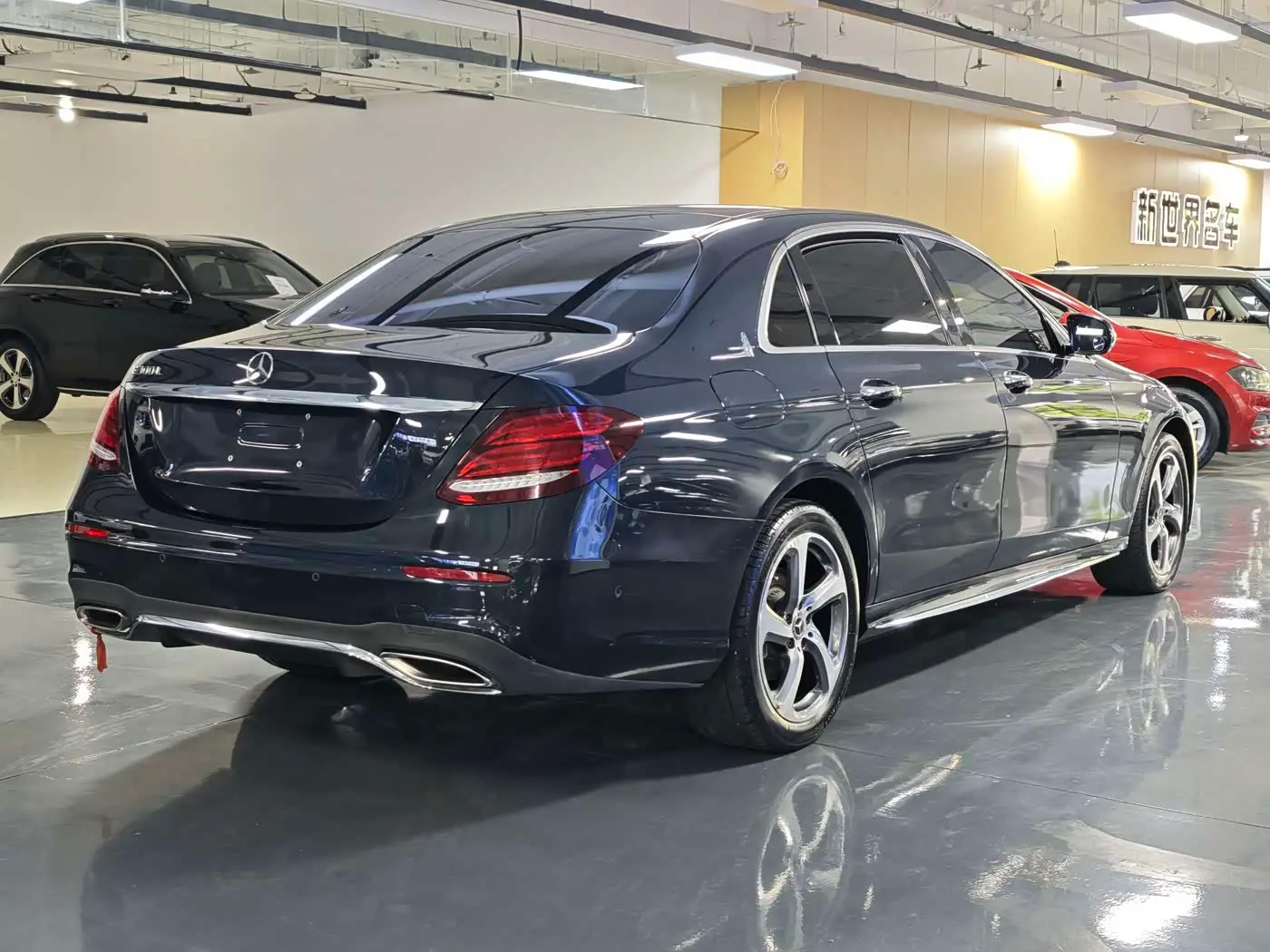 Mercedes-Benz E-Class 2019 — Photo 9/9