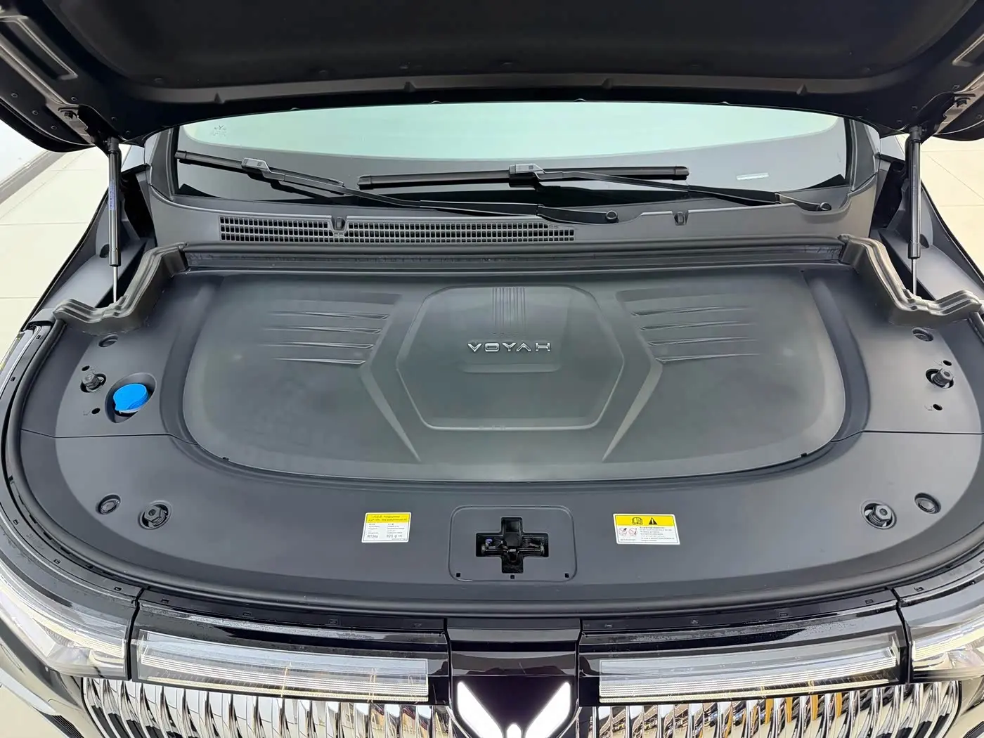 Voyah Auto Voyah Dreamer 2025 — Photo 7/20