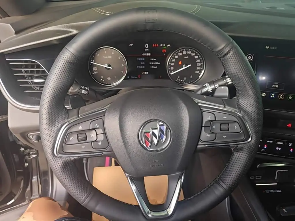 Buick Envision Plus 2023 — Фото 11/20