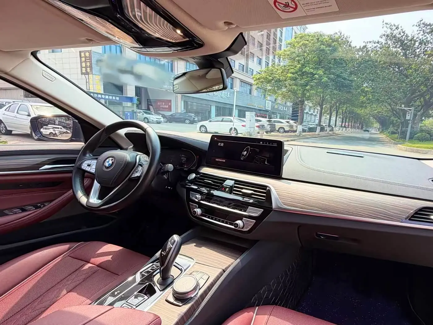 BMW 5 Series 2022 — Photo 7/9