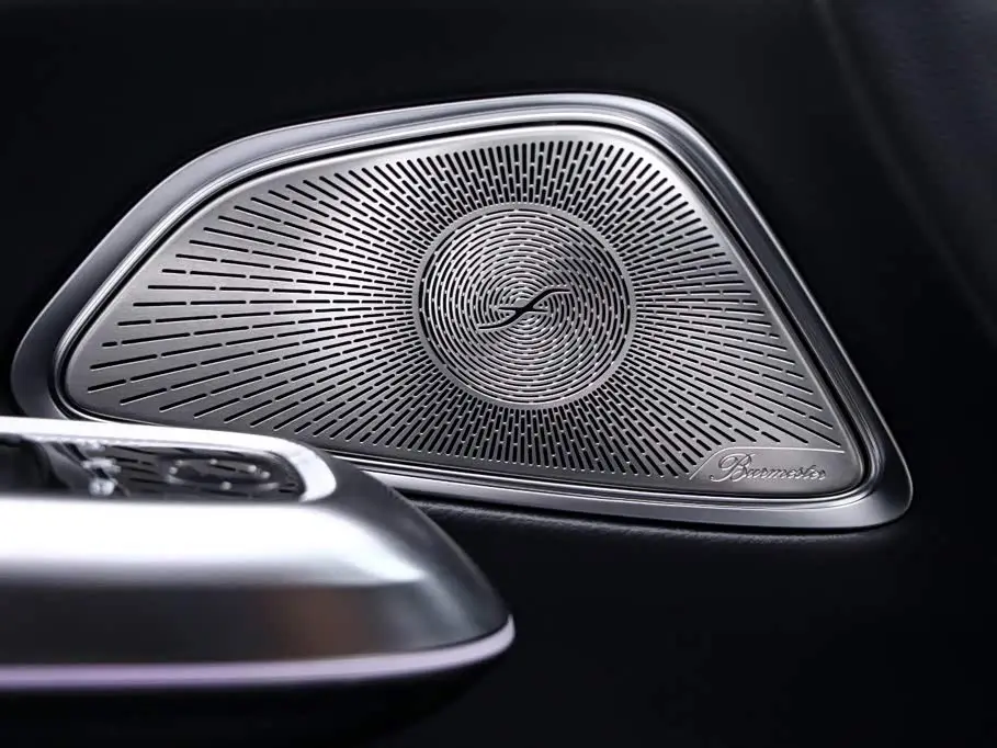 Mercedes-Benz E-Class 2025 — Photo 14/20