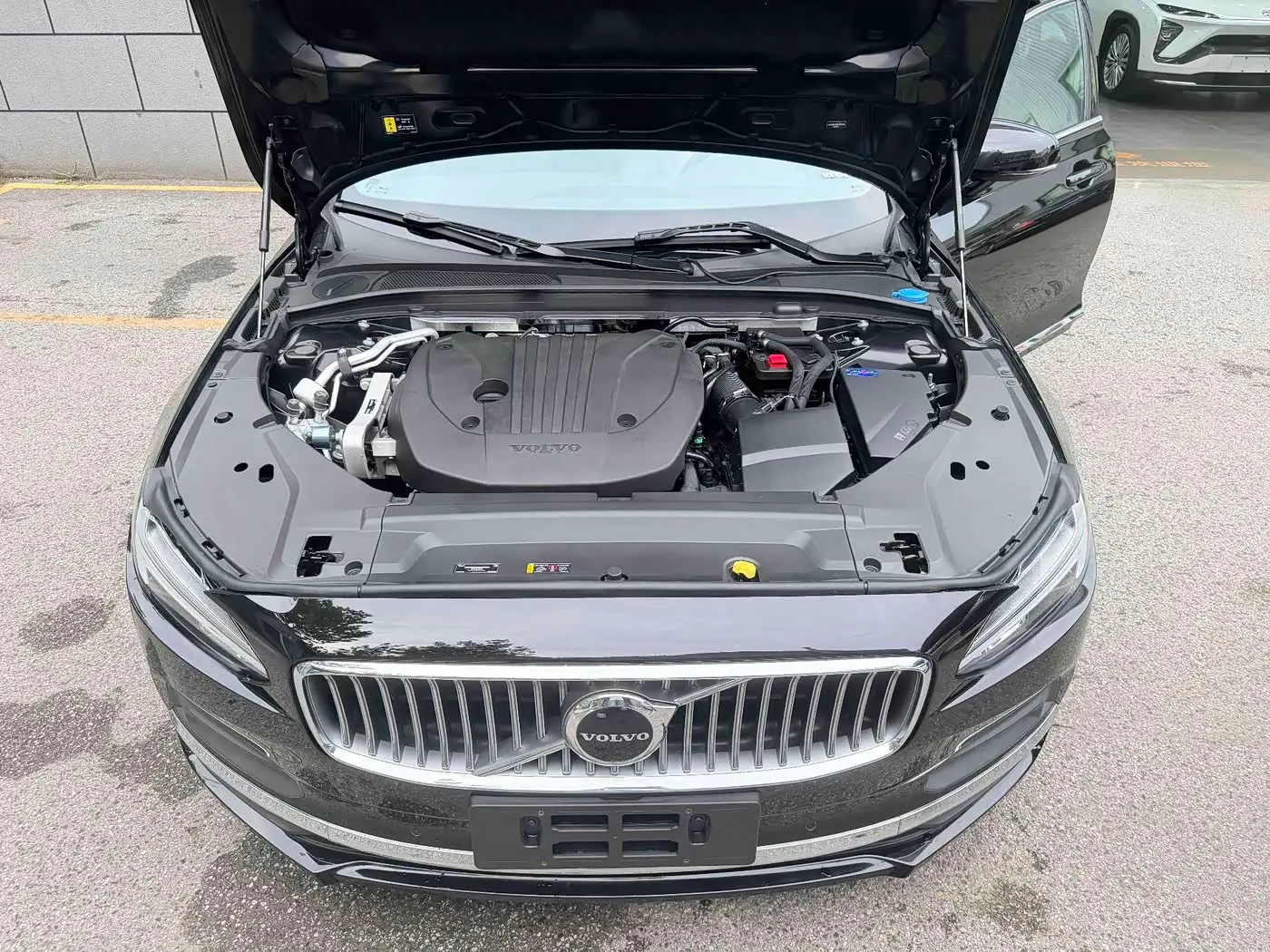 Volvo S90 2025 — Photo 10/18