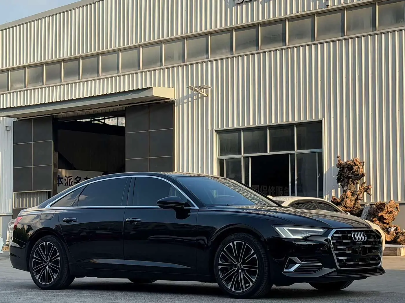 Audi A6L 2022 — Photo 3/9
