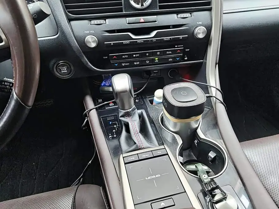 Lexus RX 2022 — Şəkil 16/16