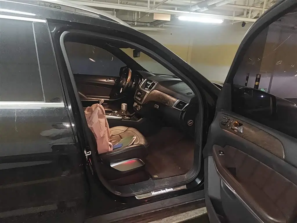 Mercedes-Benz GL-Class 2015 — Photo 20/20