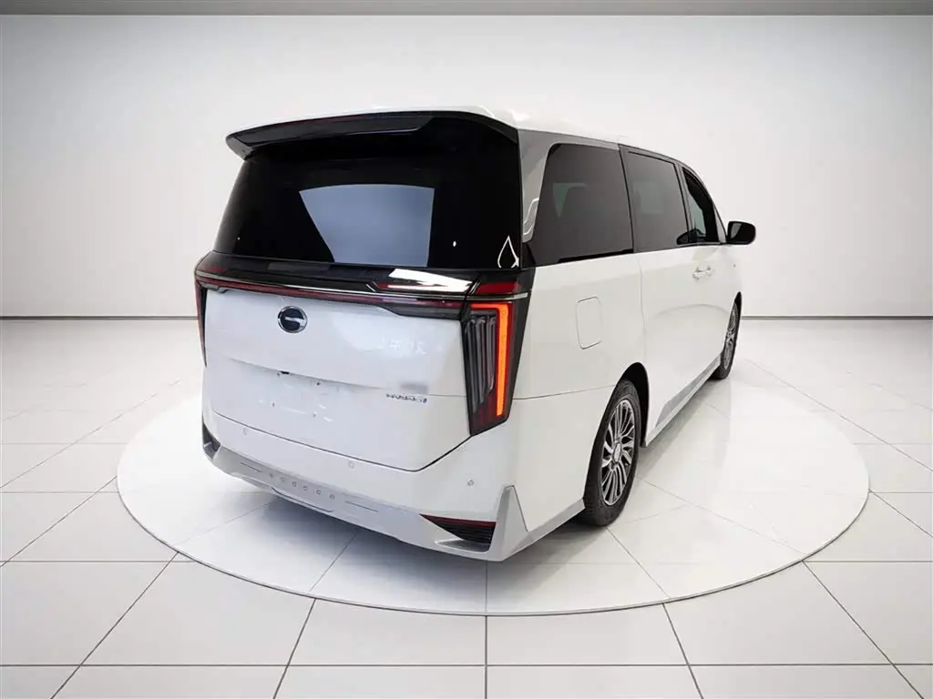 GAC Trumpchi Trumpchi M8 2023 — Şəkil 7/20