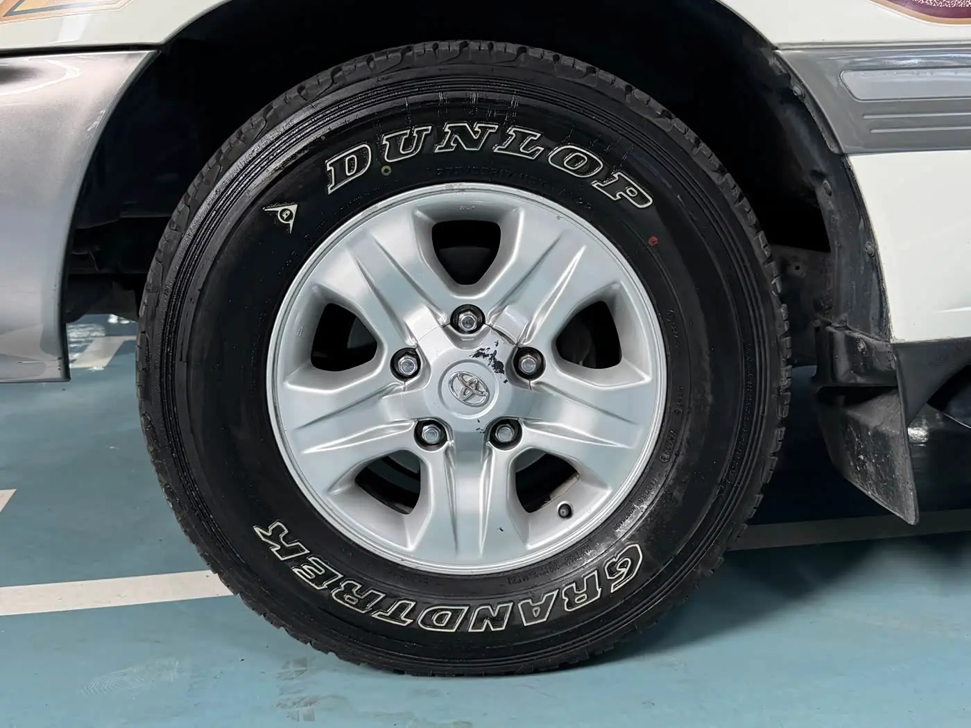 Toyota Land Cruiser 2006 — Photo 3/9