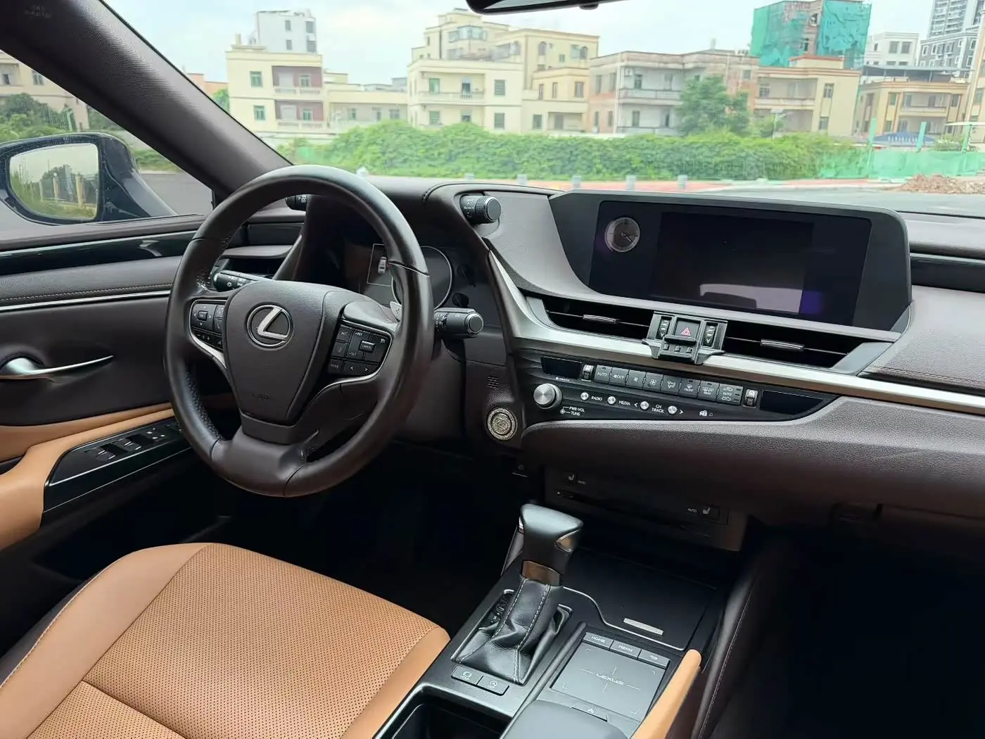 Lexus ES 2020 — Photo 5/9