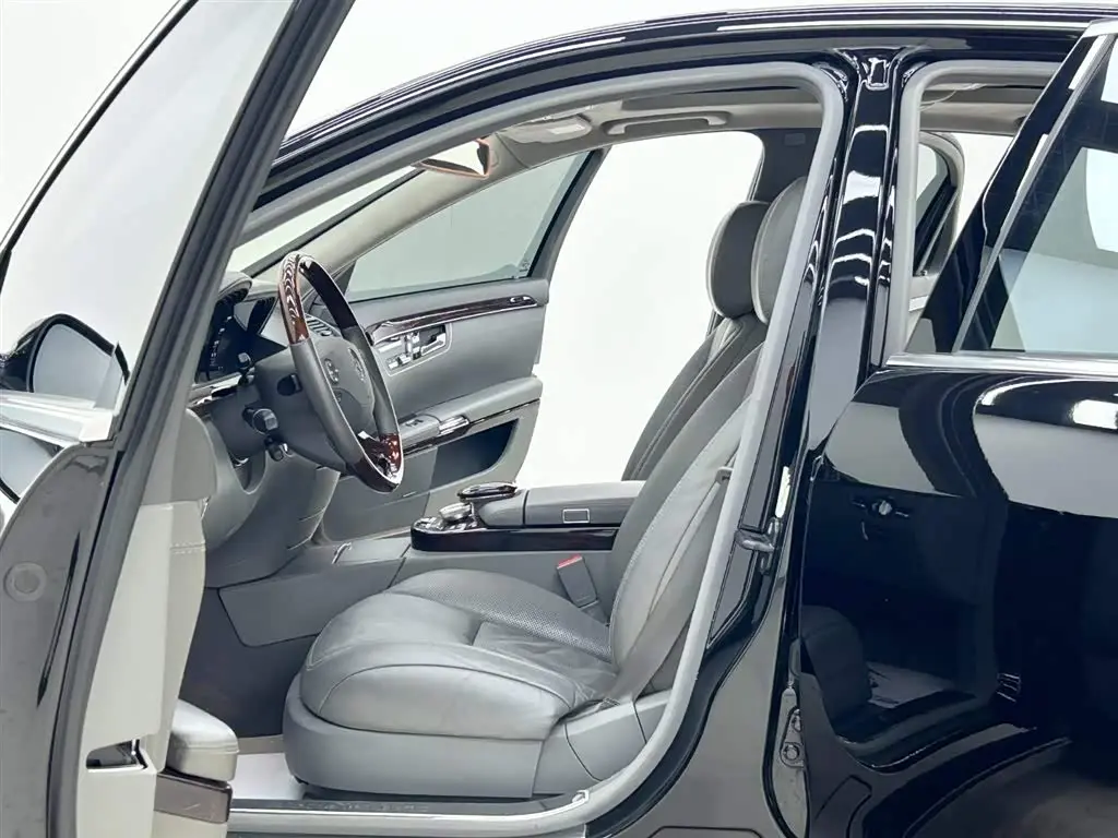 Mercedes-Benz S-Class 2007 — Photo 5/20
