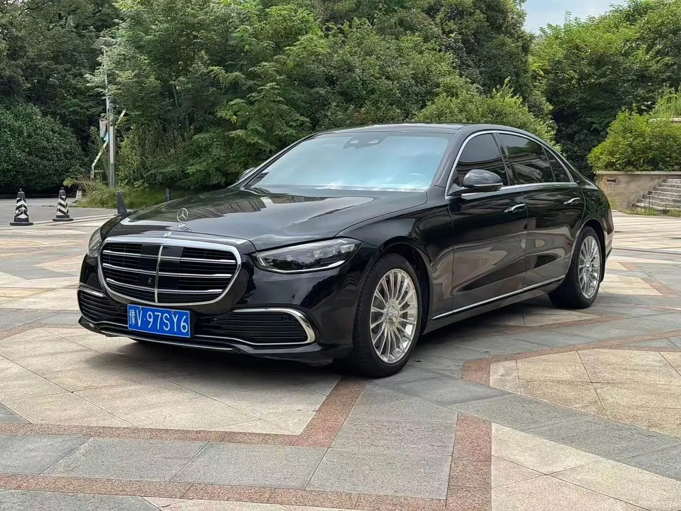 Mercedes-Benz S-Class 2025 — Фото 3/7