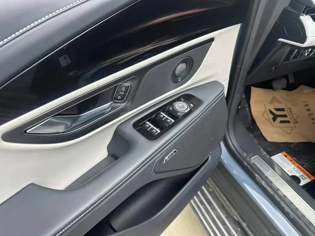 Lincoln Nautilus 2025 — Photo 20/20