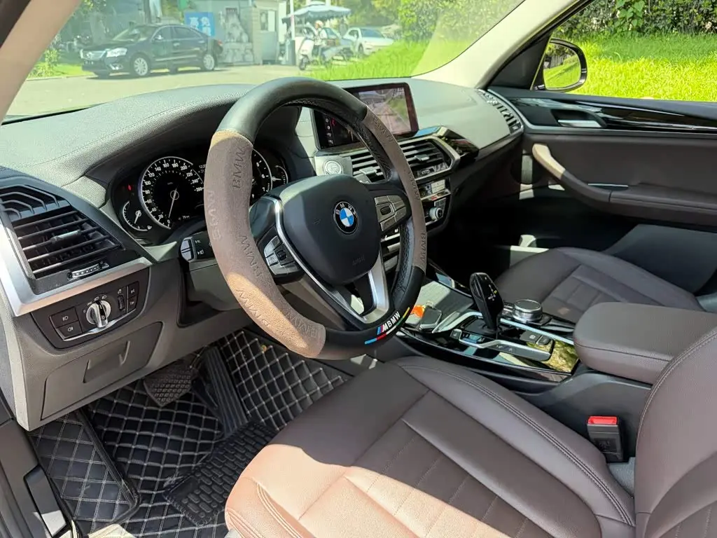 BMW X3 2019 — Photo 7/14
