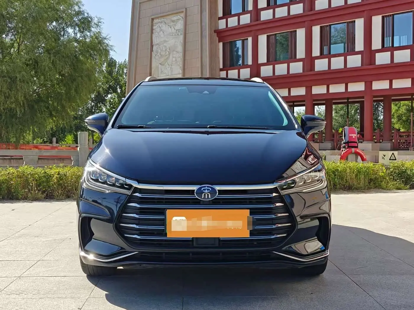 BYD Song MAX New Energy 2022 — Photo 2/9