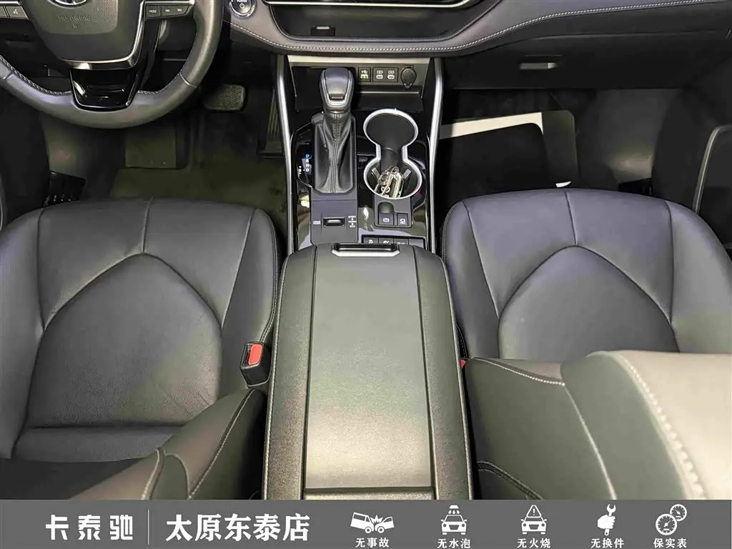 Toyota Highlander 2024 — ფოტო 20/20