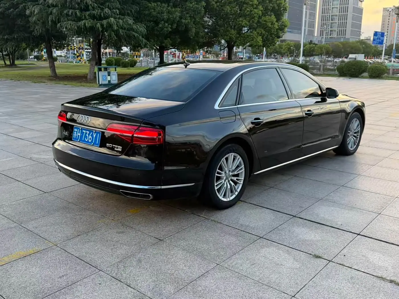 Audi A8 2014 — Şəkil 9/9