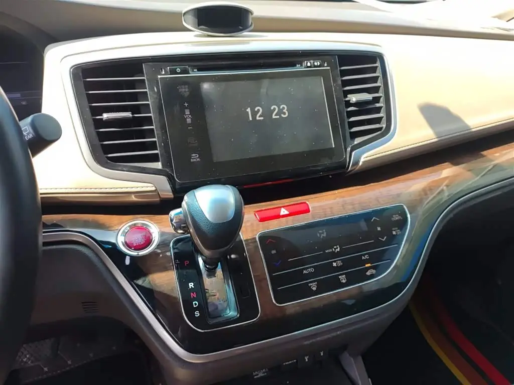 Honda Odyssey 2018 — Photo 13/20