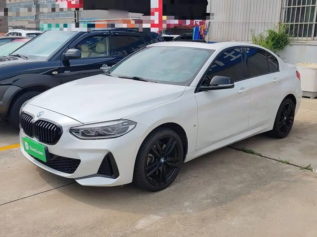 BMW 1 Series, 2022