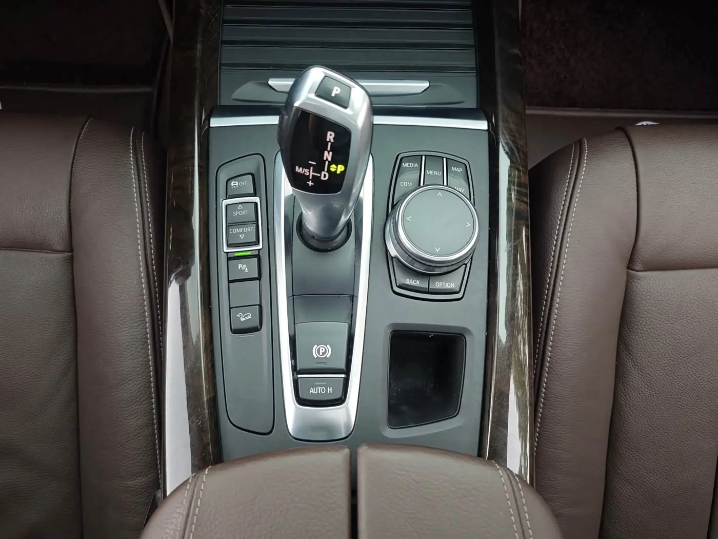 BMW X5 2018 — Şəkil 19/20