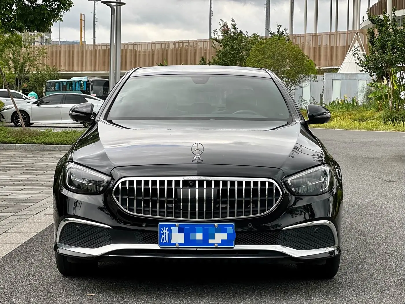 Mercedes-Benz E-Class 2021 — Photo 2/18