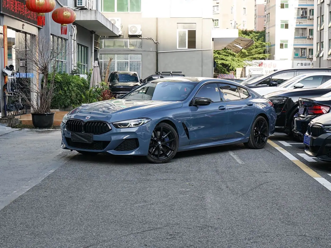 BMW 8 Series 2020 — Photo 1/15