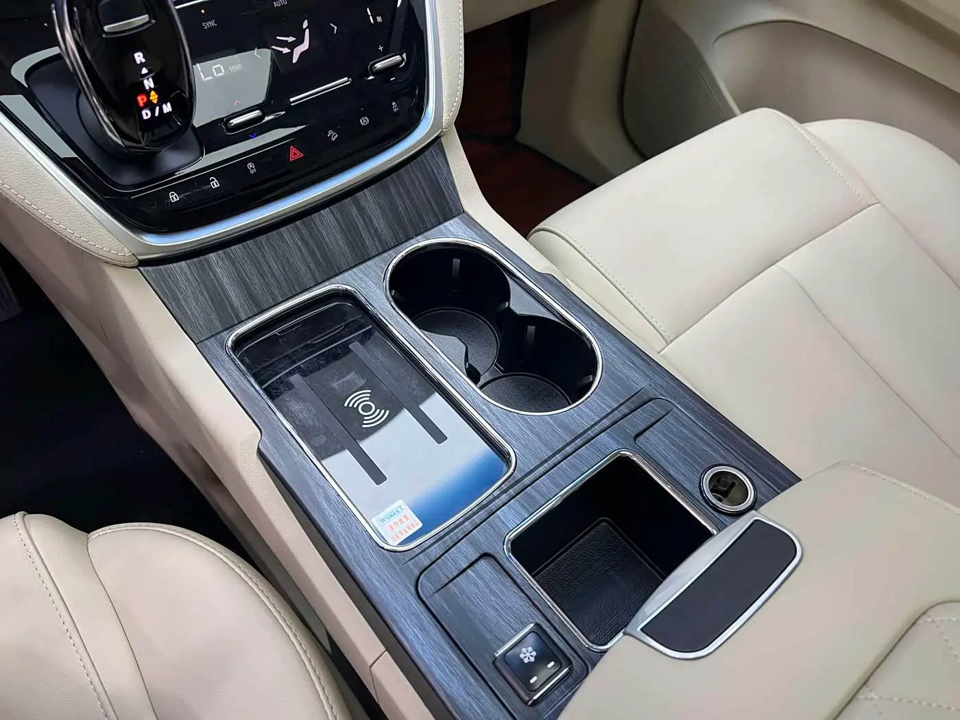 Buick GL8 2023 — Photo 12/18