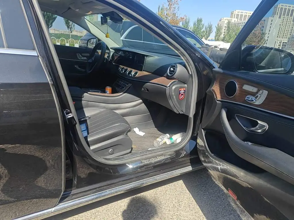 Mercedes-Benz E-Class 2021 — Şəkil 18/20