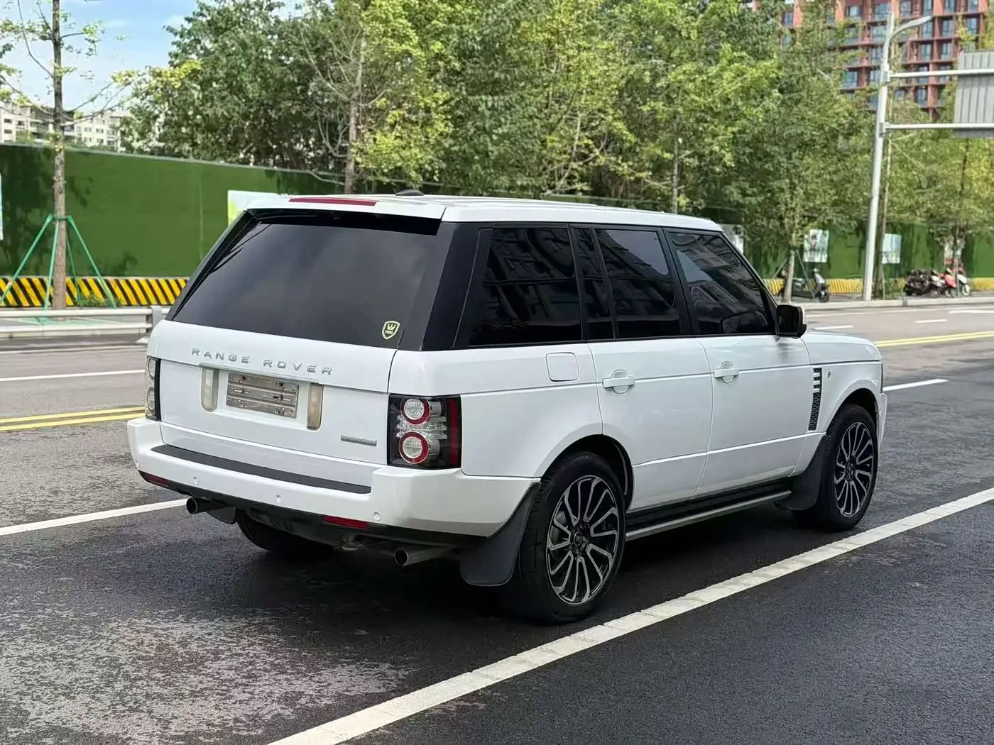 Land Rover Range Rover 2011 — Photo 7/7