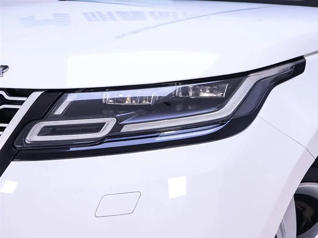 Land Rover Range Rover Velar 2018 — Photo 4/20
