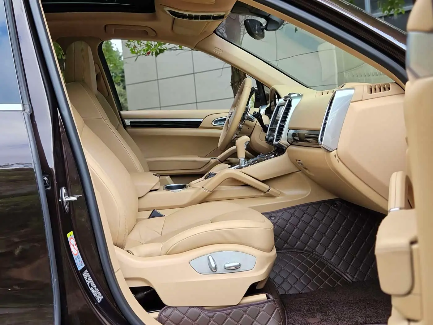 Porsche Cayenne 2015 — Şəkil 12/20