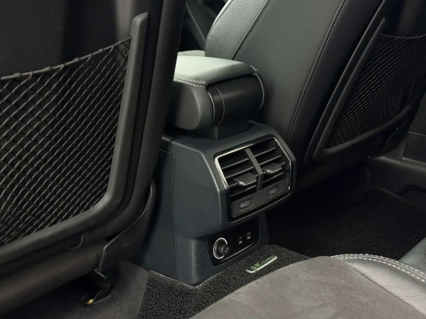 Audi Q3 2022 — Photo 8/20