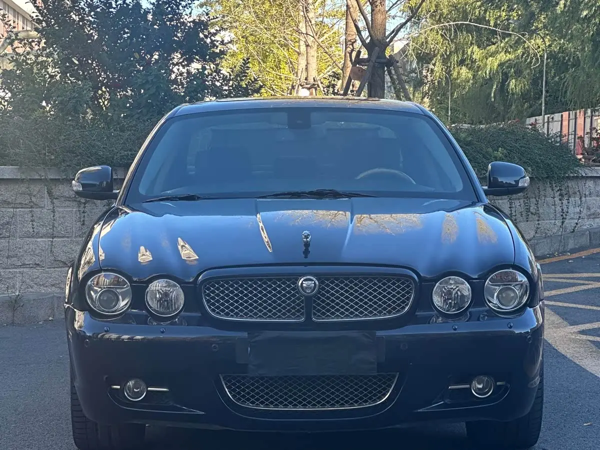 Jaguar XJ 2008 — Şəkil 2/19