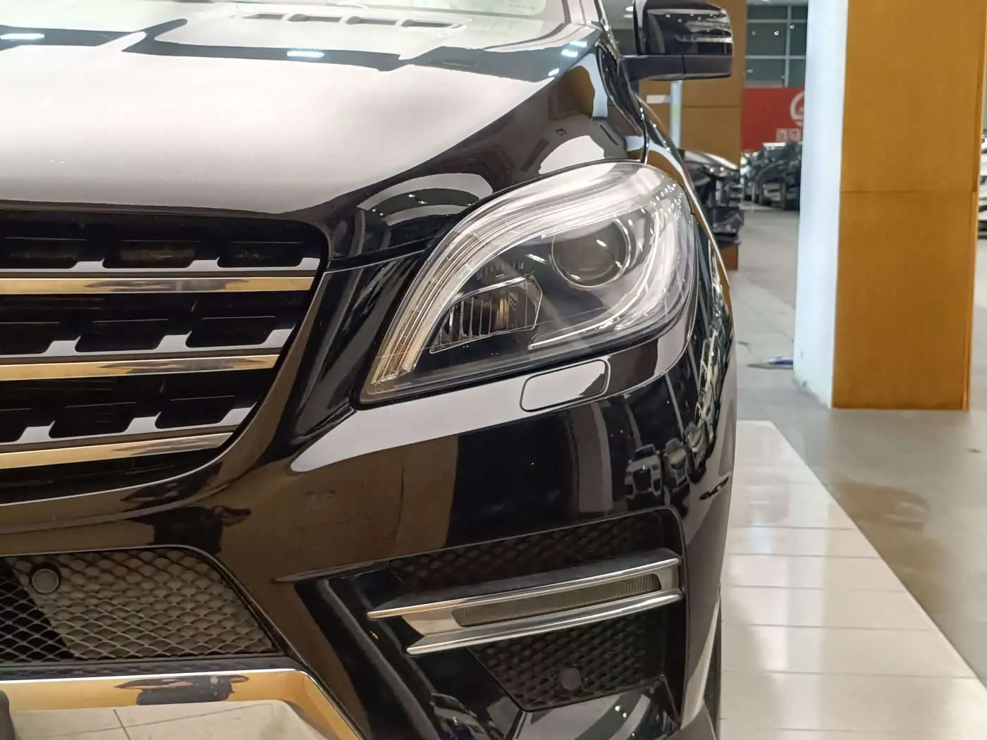 Mercedes-Benz M-Class 2015 — Photo 2/20